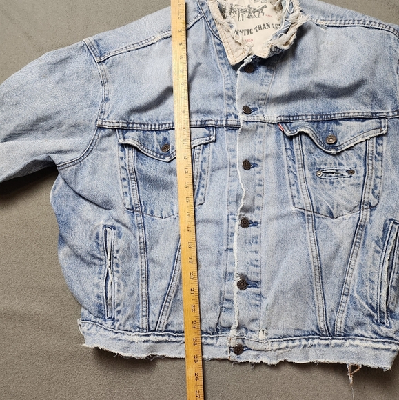 Men's Levis Vintage Destroyed Thrashed Denim Jacket XL - Made In Canada 80's - Picture 16 of 16